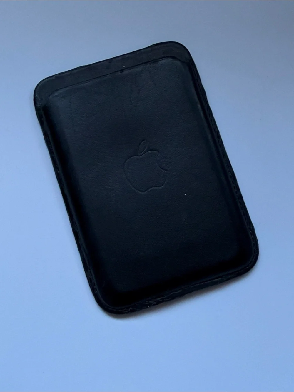 Apple iPhone Leather Wallet with MagSafe - Black / Midnight (in original box)